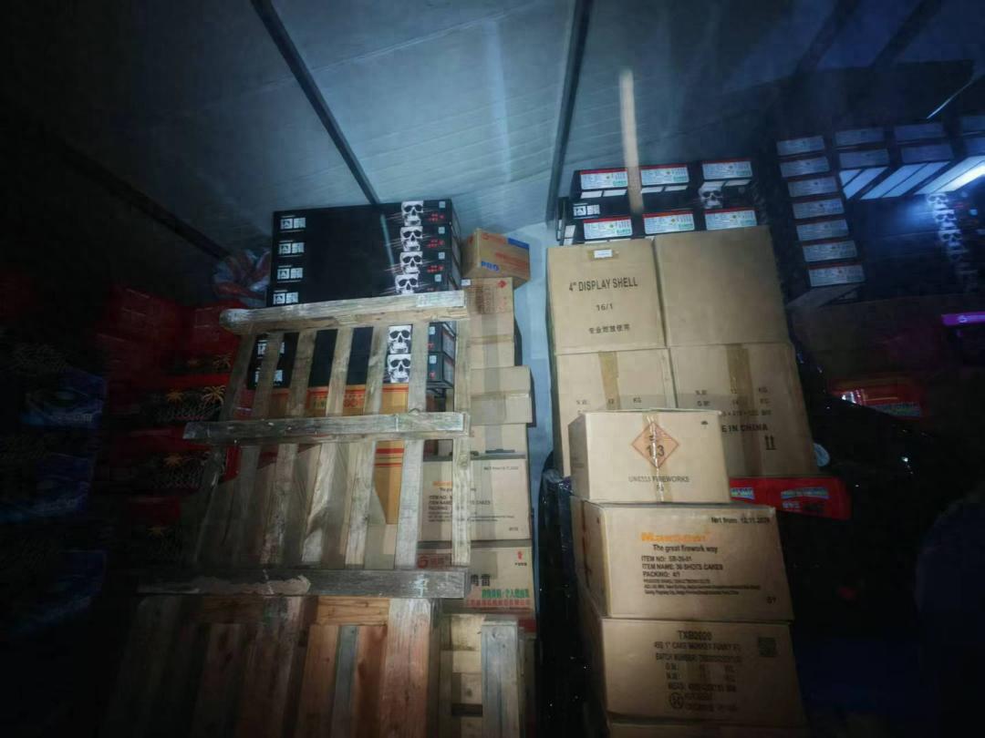 歲末年初煙花爆竹違規(guī)案例：非法儲存、經(jīng)營及超量售賣被查