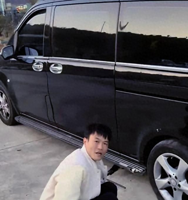 高速爆胎遇高價救援，車主自駕安全感被刺客清零