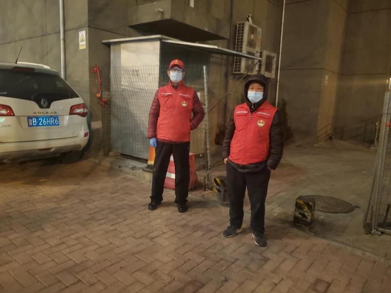 云南路社區(qū)疫情防控不懈怠，堅守一線做好值勤宣傳服務(wù)