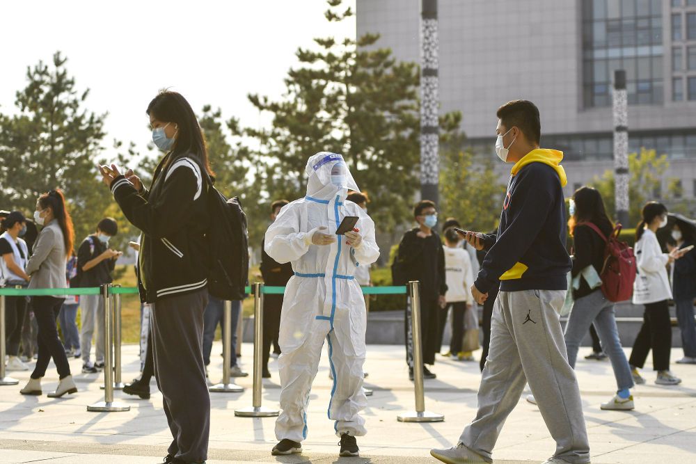 國務(wù)院聯(lián)防聯(lián)控機(jī)制發(fā)布會回應(yīng)疫情防控相關(guān)焦點(diǎn)問題