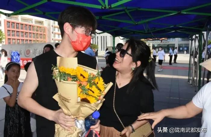 2022 年高考人數(shù)增加難度增大，考生如何在高考中取得好成績(jī)上岸