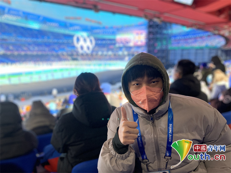 冬奧志愿者情侶：因志愿結(jié)緣，在冬奧會(huì)貢獻(xiàn)愛(ài)與力量