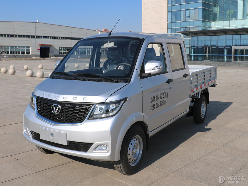 新手必看！高速行車這些注意事項(xiàng)，關(guān)乎生命安全