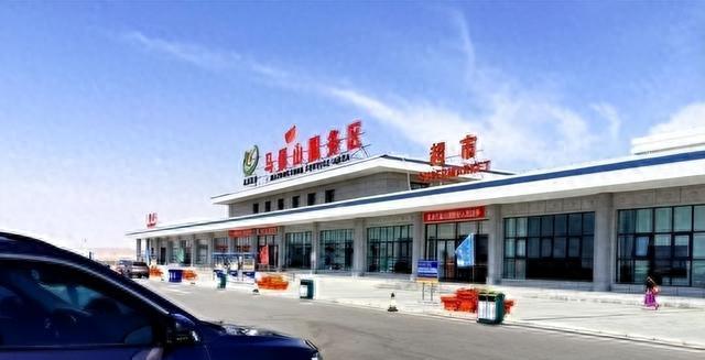 高速服務區(qū)暗藏財路升級換代，充電樁成新金礦