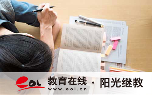 北京成人大學(xué)學(xué)位證獲取攻略及學(xué)歷提升好處全知道