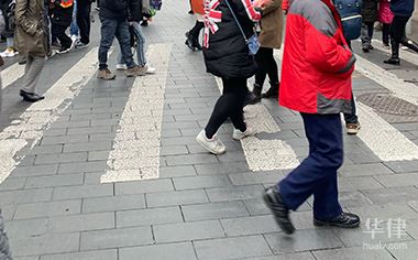 違章襲擊交警會有啥后果？違章駕駛又會面臨怎樣的處罰？