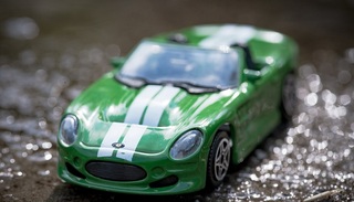 廣東新能源汽車不限牌限行，新建住宅須100%配充電設(shè)施