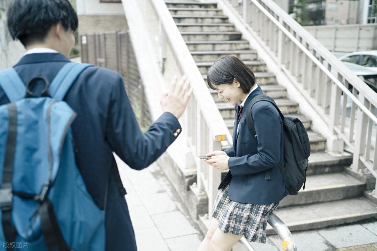 大學(xué)戀愛優(yōu)勢多：時(shí)間自由、共同成長、社會壓力小